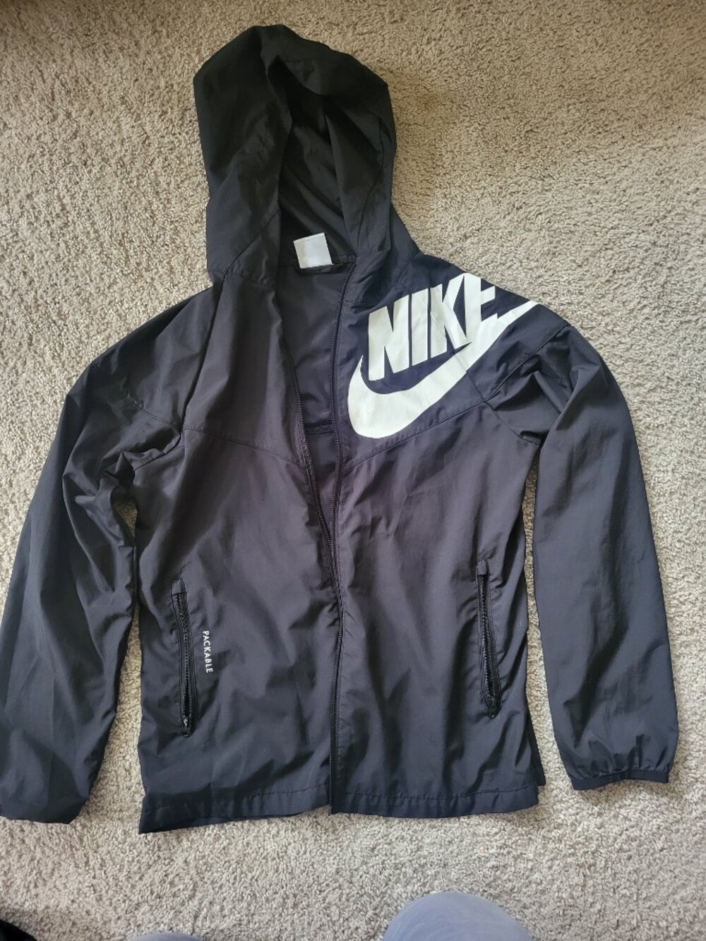 Youth Boys, Nike Rain Jacket with hood - Medium